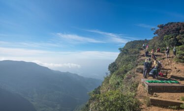 worlds-end-Sri-Lanka-tourhubtravel-scaled.jpg